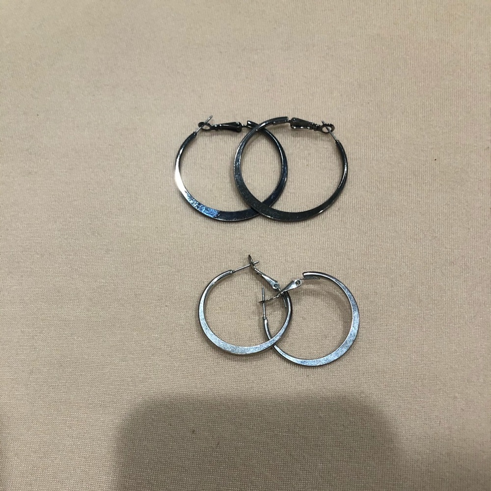 Dark grey and silver hoops